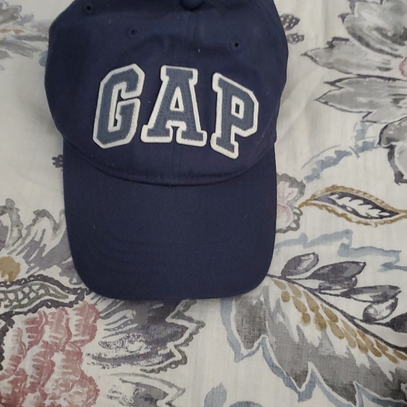 Baseball cap. - Picture 2 of 2